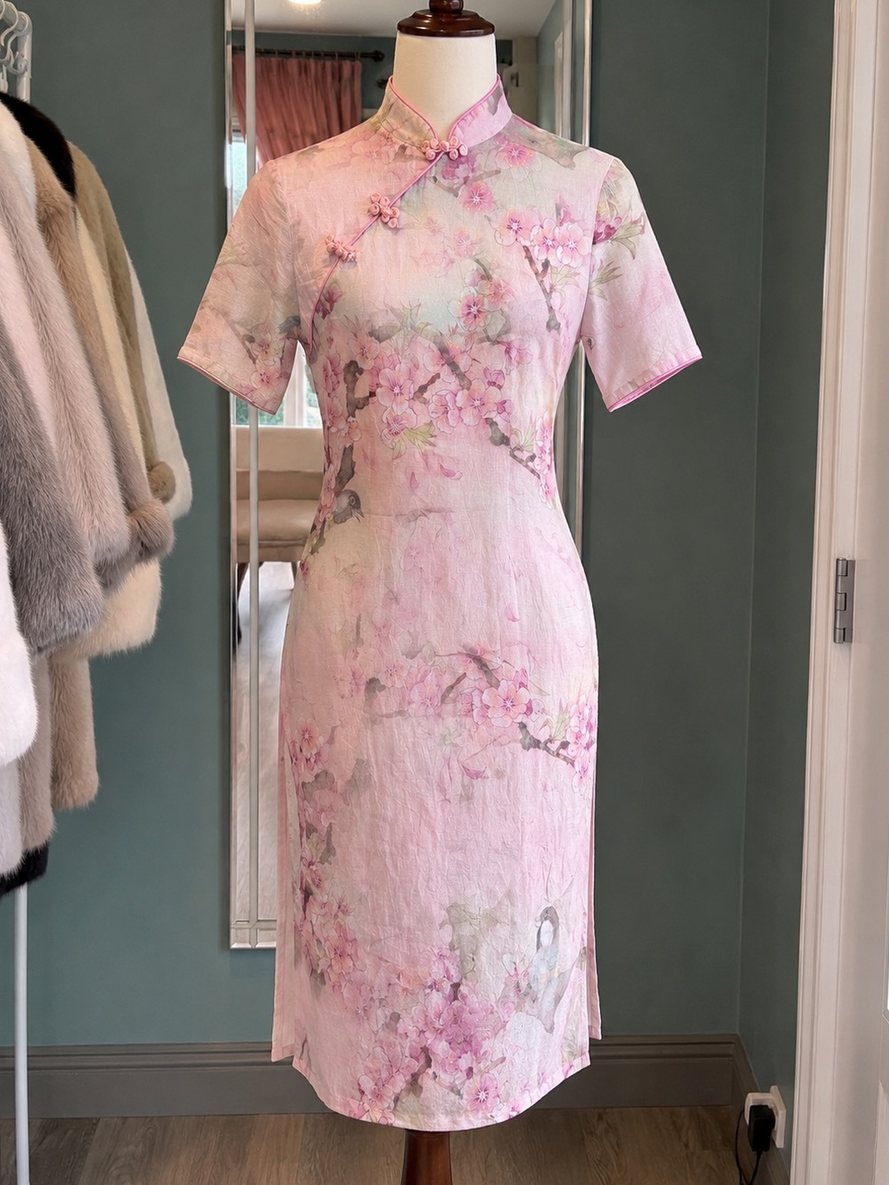 Vintage silk blend Pink Floral Mandarin-Collar Cheongsam Dress